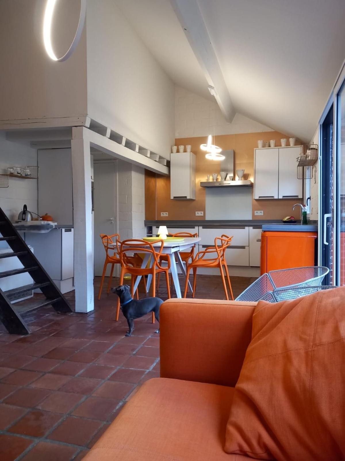 Bonsoy Charming House